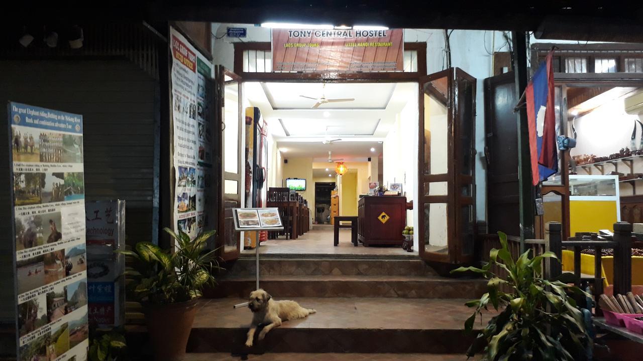 Tony Central Hostel Luang Prabang Luaran gambar